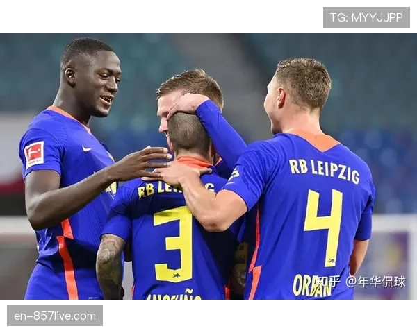 德甲裁判标准飘忽引发热议 哈特曼与格拉赫手球判罚再现尺度不一难题